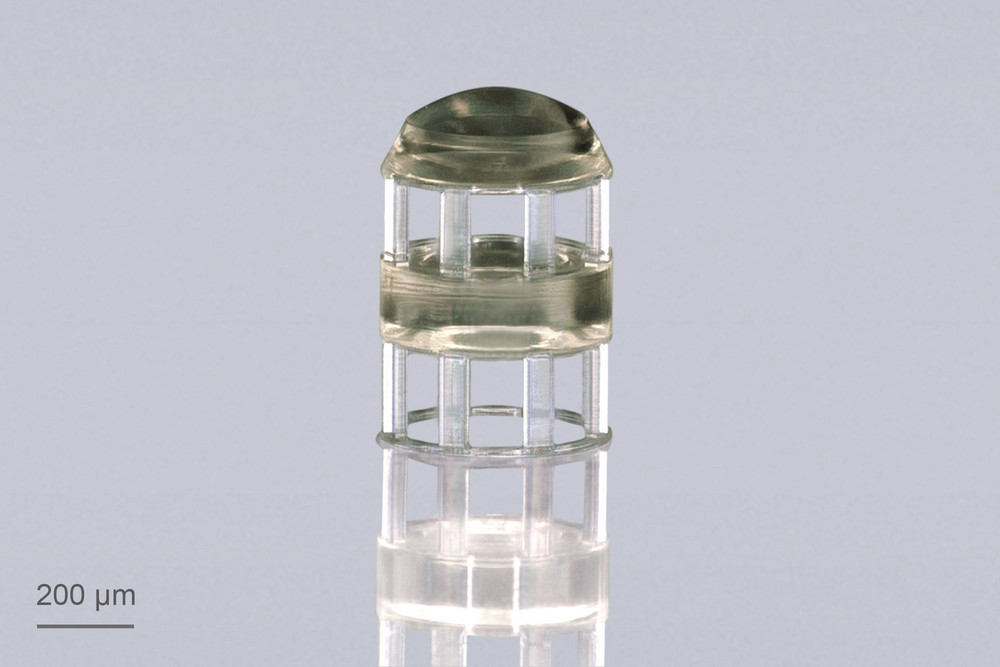 Compound lens system with two refractive elements printed with Nanoscribe’s IP-n162 photoresin. 