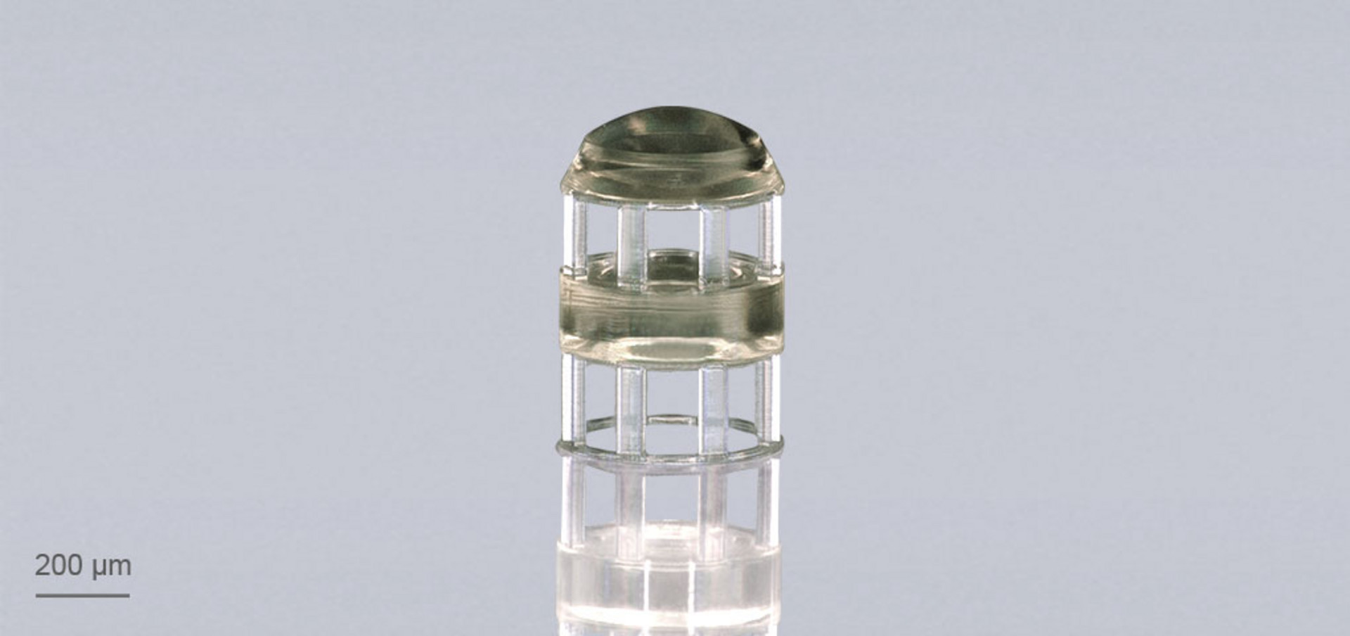 Compound lens system by Nanoscribe